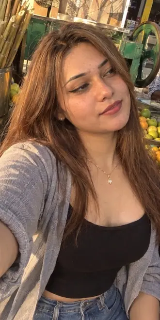 Nikita, one of the escorts in Bhubaneswar, on a weekday evening