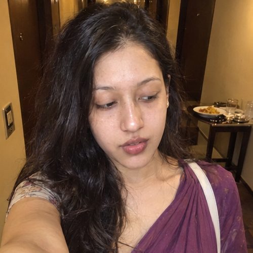 Lhamo, escort in Kolkata, Sector V