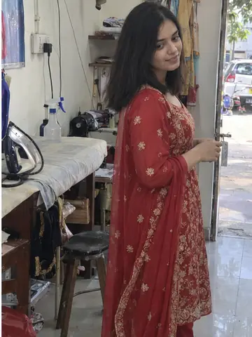 Shravani, 25 - escort in Pune from Kothrud